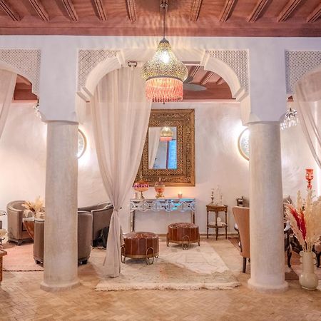 Le Singe Rose Bed & Breakfast Marrakesh Exterior photo