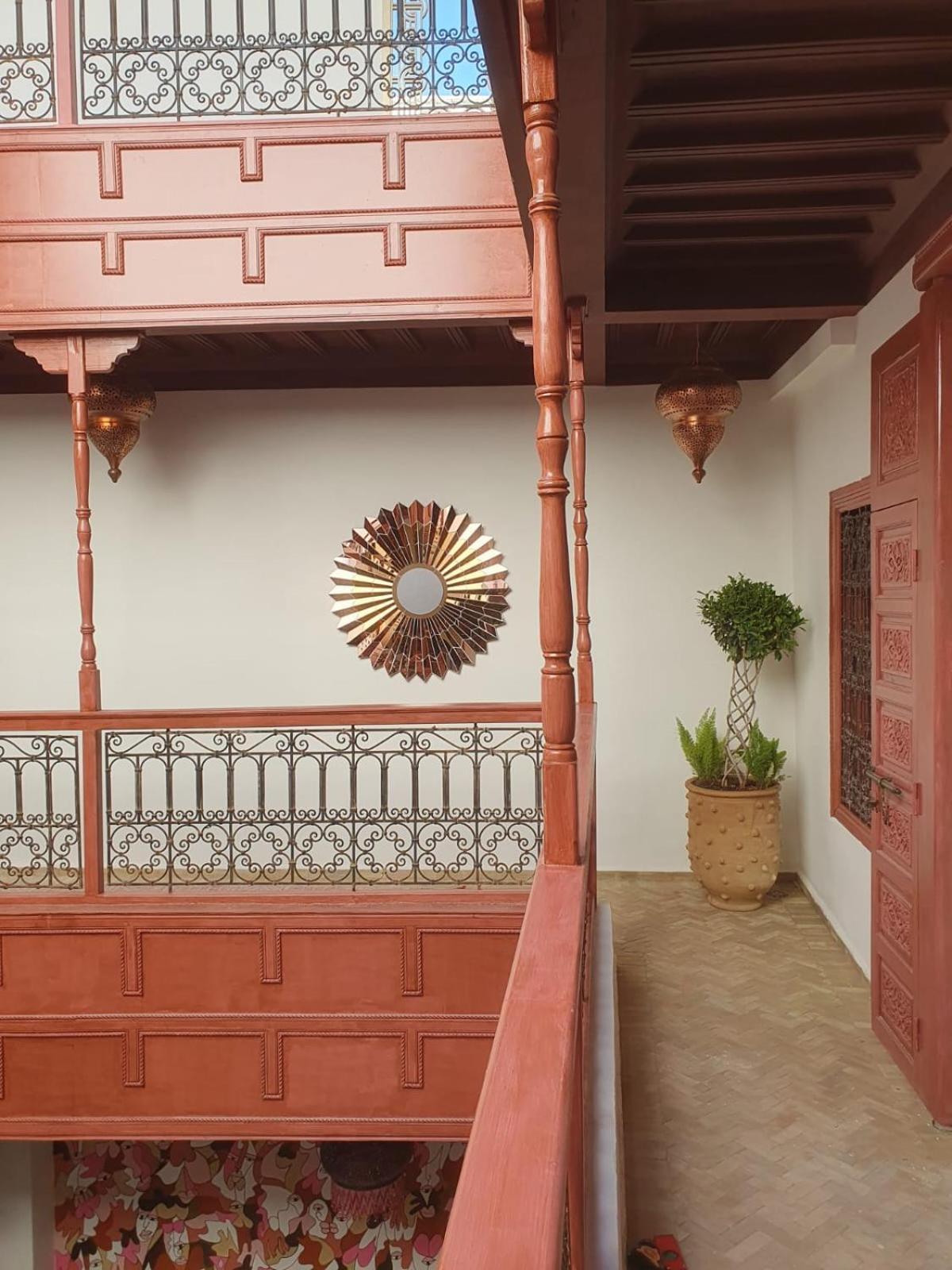 Le Singe Rose Bed & Breakfast Marrakesh Exterior photo