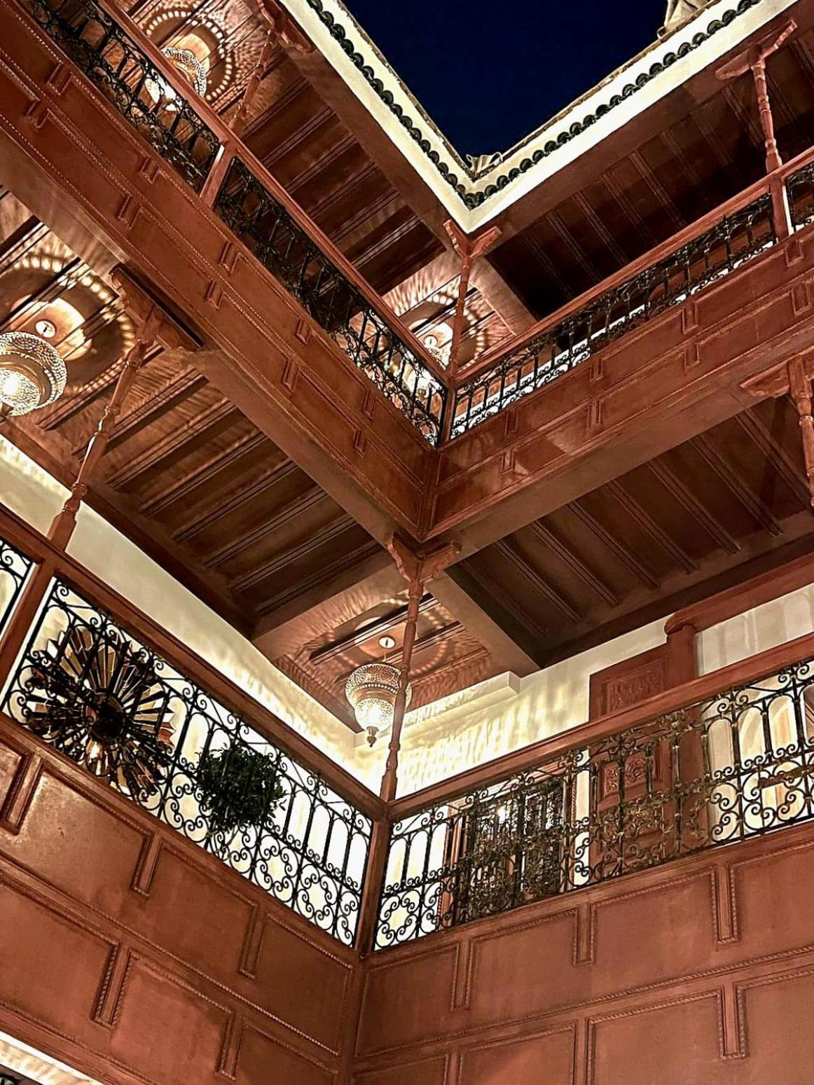 Le Singe Rose Bed & Breakfast Marrakesh Exterior photo